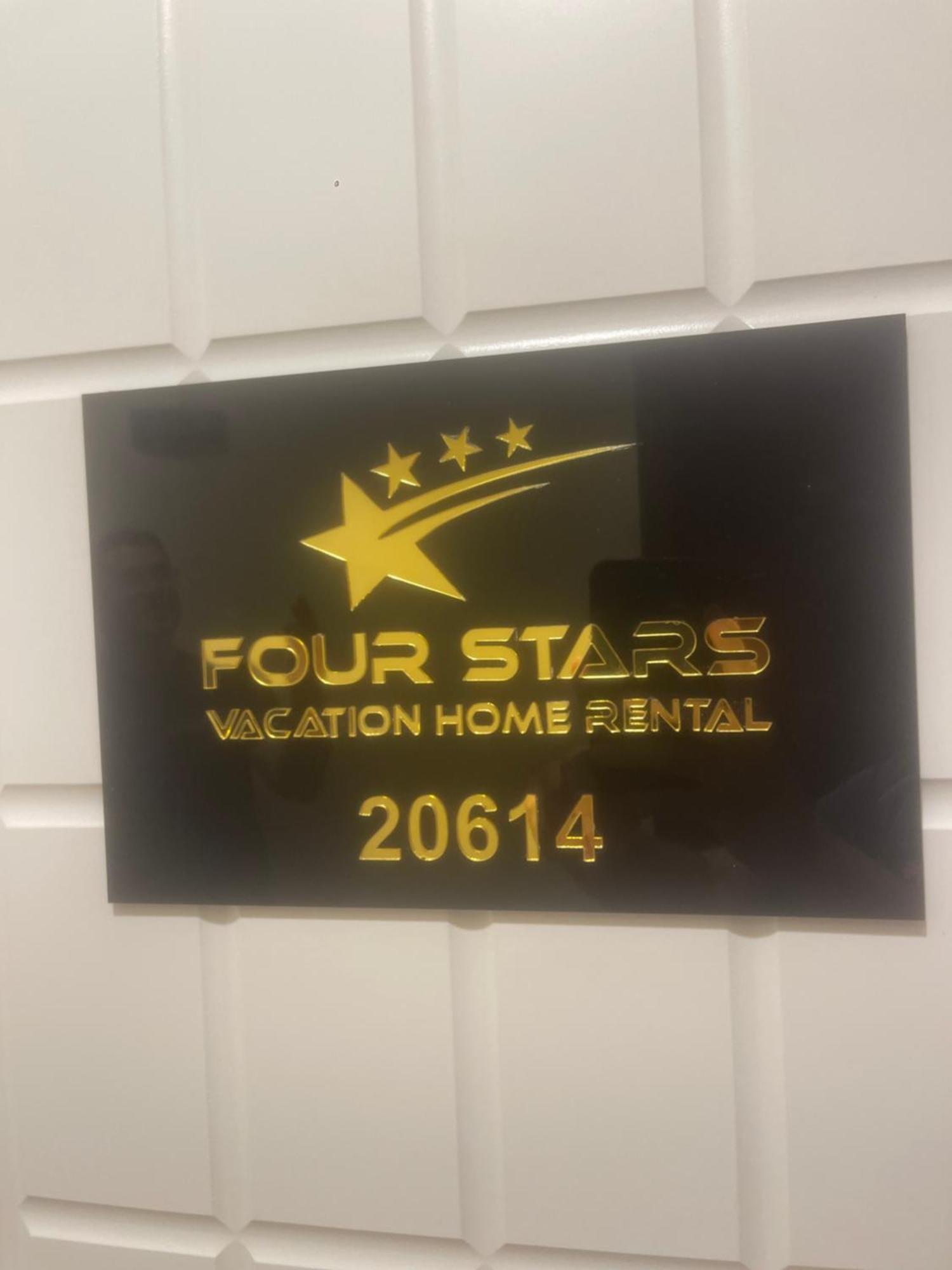 Four Stars Hostel Dubai Esterno foto